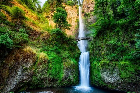 Wasserfall_Trauergruppe